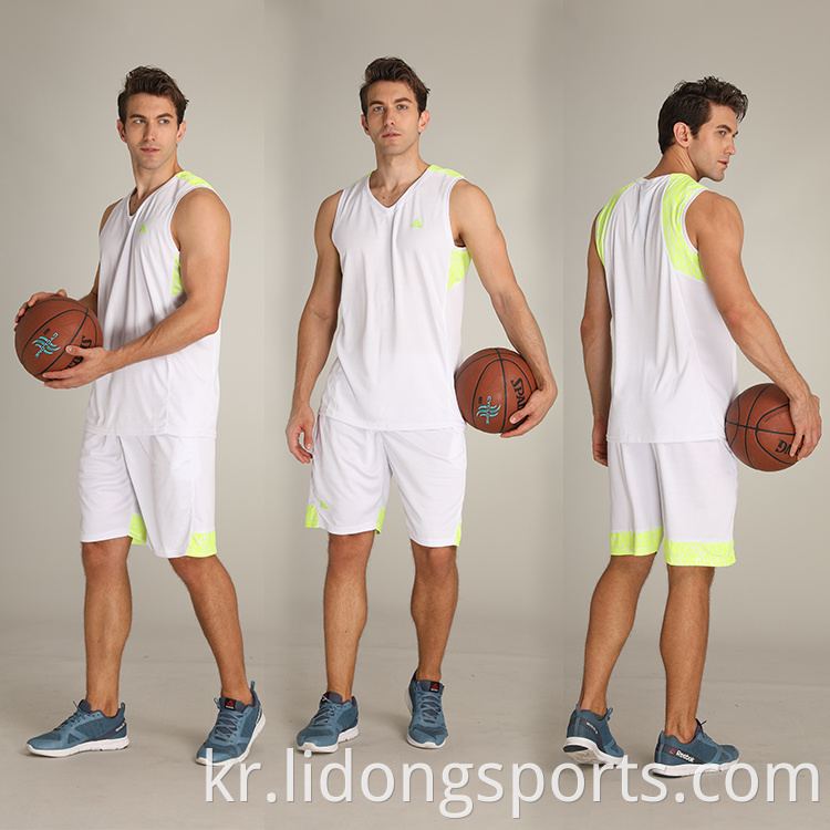 낮은 MOQ 디자인 맞춤형 고품질 승화 된 인쇄용 남성 농구 팀 의류 탑 및 반바지 맞춤형 농구 저지 키트